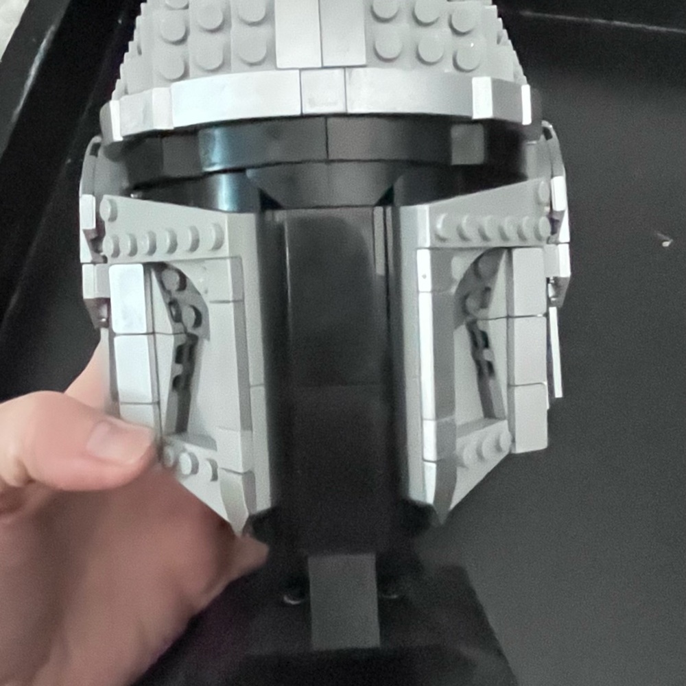 The mandalorian Lego Helmet. No box/instructions
